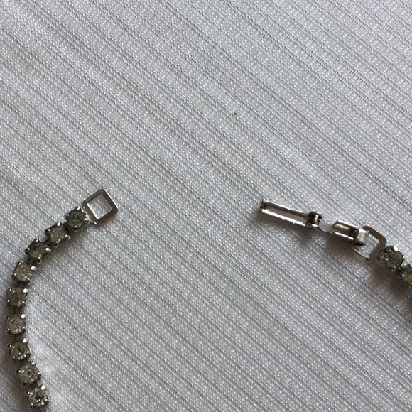 Vintage 1940s Rhinestone Necklace and Earrings - Picture 8 of 12